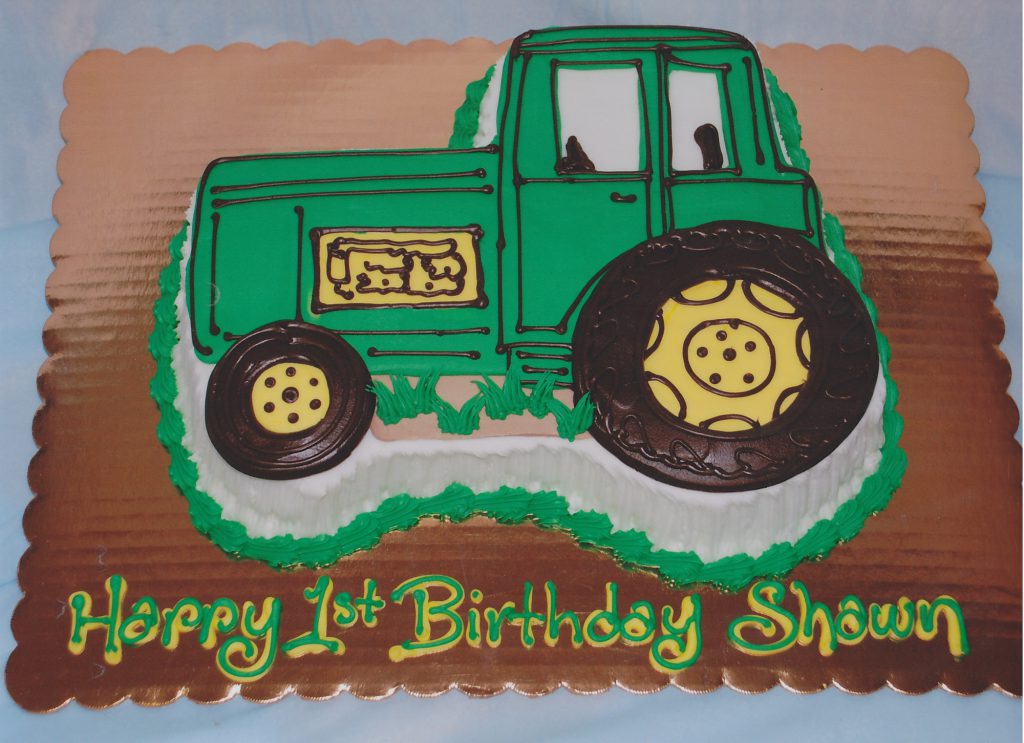 Farm Tractor Shaped Cake Cakes Extraordinaire